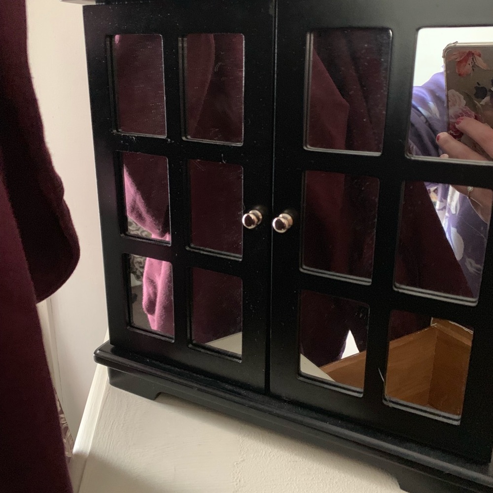 Double door jewelry box